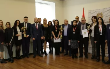 «Մեզնից յուրաքանչյուրը զենքի մասին տարրական գիտելիքներ պետք է ունենա». Կարեն Գիլոյան