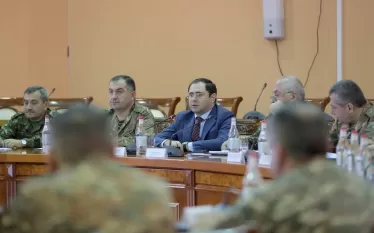 Պաշտպանության նախարարը կարևորել է զորքերում մարտունակության բարձրացումը