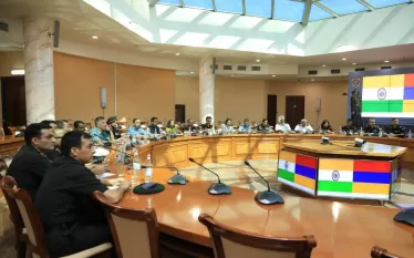 ՊՆ նախարարն ընդունել է Հնդկաստանի ազգային պաշտպանական քոլեջի պատվիրակությանը