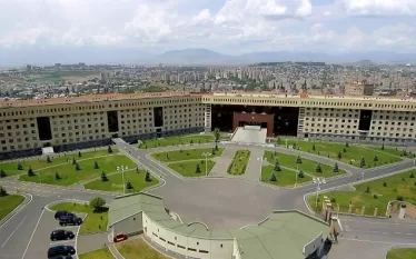 դս