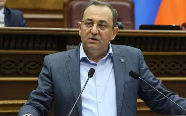 Արծվիկ Մինասյան