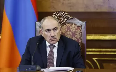 Նիկոլ Փ.