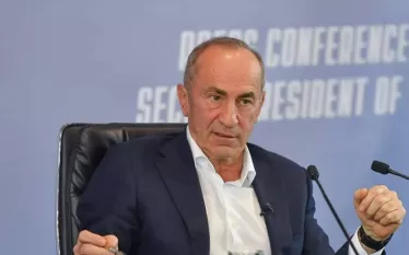 «Ազգային խայտառակություն է, երբ մեծ ներդրողը և բարեգործը, ում գործունեության արդյունքները ակնառու են թե՛ սփյուռքում և թե՛ Հայաստանում, առանց որևէ հիմքի բանտ է նետվում Հայ Առաքելական Սուրբ Եկեղեցուն ի պաշտպանություն հանդես գալու համար։  Այս խայտառակ իրավիճակից միակ ելքը իշխանափոխությունն է, այլապես՝ արագ գլորվում ենք դեպի տոտալ բռնապետություն՝ մեր պետականության համար անկանխատեսելի հետևանքներով։  Ամրություն եմ մաղթում Սամվել Կարապետյանին: Վստահ եմ, որ մոտենում է բոլոր ապազգային և ապօրինի գործողություններին վե