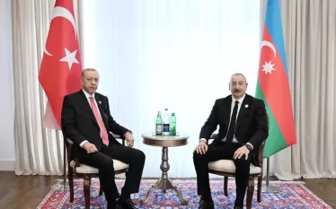 Թուրքիան ակնկալում է, որ Հայաստանի և Ադրբեջանի միջև կստորագրվի համաձայնագիր, որը կբավարարի Բաքվի օրինական պահանջները: Այս մասին հայտարարել  է Թուրքիայի նախագահ Ռեջեբ Թայիփ Էրդողանը Ադրբեջանի նախագահ Իլհամ Ալիևի հետ հանդիպմանը։ 