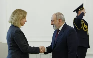 Դեսպան
