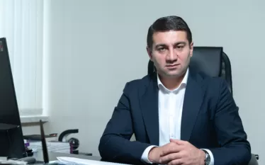 Մակերեսային գիտելիքներով ընդհամենը՝ այո՛, փակ սահմանը վատ է, խորքային ուսումնասիրության պարագայում՝ ո՞ր փակ սահմանը, ո՞ր երկրների հետ, ո՞ր երկրի համար: Այս մասին ասել է «Հայաստանը ես եմ» նախաձեռնության ղեկավար Նաիրի Սարգսյանը:   «Եթե խոսքը կոնկրետ վերաբերում է Հայաստանի Հանրապետությանը՝ Թուրքայի և Ադրբեջանի սահմանների փակ լինելուն, ապա դա ՀՀ-ի զարգացմանը բացառապես օգուտ է: Ցանկացած հակառակ միտքը պնդողները ուղղակի անուղղելի տգետներ են: Չի կարելի այդպիսի բան ասել», - նշել է Սարգսյանը:  Նա մատնանշել է Իսրայելի