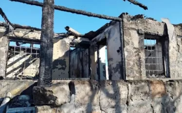 Գեղարքունիքի մարզի առաջին ատյանի ընդհանուր իրավասության դատարանը 2025 թվականի օգոստոսի 21-ին կայացրել է մեղադրական դատավճիռ. մեղադրյալ կրտսեր սերժանտ Ռ.Մ.-ն դատապարտվել է 3 տարի ժամկետով ազատազրկման:   Ժամկետային զինծառայող, կրտսեր սերժանտ Ռ․Մ․-ն, ով 2023 թվականի հունվարի 18-ից 19-ն ընկած ժամանակահատվածում ընդգրկված է եղել  վաշտի վերակարգում և որպես վաշտի հերթապահ ծառայություն է իրականացրել Գեղարքունիքի մարզի Ազատ գյուղում գտնվող ՀՀ ՊՆ N զորամասի ինժեներասակրավորային վաշտի անձնակազմի տեղակայման վայրում, մեղ