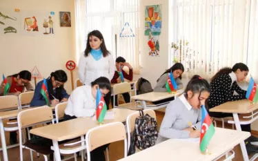 անգամ ադրբեջանցի հետազոտողն է փաստում, թե ինչպես է ադրբեջանական սերունդը մեծանում՝ հավատալով, որ իր հարևանությամբ գտնվող Հայաստանը «Արևմտյան Ադրբեջան» է։