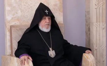 Ն.Ս.Օ.Տ.Տ. Գարեգին Երկրորդ Ծայրագույն Պատրիարք և Ամենայն Հայոց Կաթողիկոսը հոկտեմբերի 31-ին Մայր Աթոռ Սուրբ Էջմիածնում հանդիպում ունեցավ Շիրակի և Արթիկի թեմերի հոգևոր սպասավորների հետ՝ ուղեկցությամբ Արթիկի թեմի առաջնորդ Գերաշնորհ Տ. Նարեկ եպիսկոպոս Ավագյանի։ Այս մասին ասված է Մայր Աթոռի Տեղեկատվական համակարգի տարածած հայտարարության մեջ:  Նորին Սրբությունը իր հայրական սերն ու օրհնությունը փոխանցեց քահանա հայրերին՝ մտահոգությամբ անդրադառնալով Շիրակի թեմի առաջնորդ Գերաշնորհ Տ․ Միքայել արքեպիսկոպոս Աջապահյանի ան