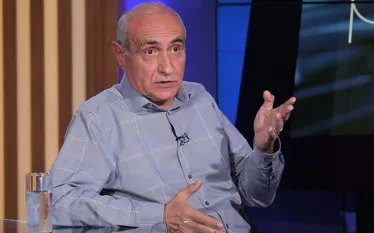  Նիկոլը բացառում է, ասում է՝ «մեր բանակը միայն պաշտպանողական է, մեր երկրի սահմաններից դուրս ես ոչինչ չեմ անելու», սա խելագարություն է»։