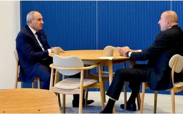 Նիկոլ Իլհամ 