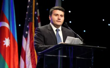 Ադրբեջանի և Հայաստանի միջև խաղաղությունը գոյություն ունի ոչ միայն թղթի վրա, այլև գործնականում։ Ինչպես հաղորդում են ադրբեջանական լրատվամիջոցները, այս մասին  ասել է Գերմանիայում Ադրբեջանի դեսպան Նասիմի Աղաևը:   Նրա խոսքով, Միջին միջանցքն այսօր կարեւոր նշանակություն ունի ոչ միայն տնտեսական համագործակցության, այլեւ քաղաքական մերձեցման համար:  «Վաշինգտոնում Ադրբեջանի և Հայաստանի միջև խաղաղության համաձայնագրի նախաստորագրումը պատմական շրջադարձային պահ է տասնամյակներ շարունակվող հակամարտությունից հետո։ Այս առաջընթա