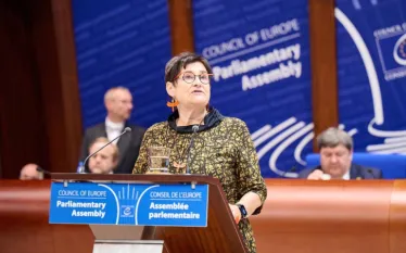 Հայաստանի ու Ադրբեջանի միջև 2025 թվականի օգոստոսի 8-ին խաղաղության համաձայնագրի նախաստորագրումը նոր հեռանկարներ է բացել տարածաշրջանային խաղաղության համար, ինչն անչափ կարևոր է։  «Արմենպրես»-ի հաղորդմամբ՝ այս մասին ԵԽԽՎ նստաշրջանի մեկնարկին հայտարարել է կառույցի նախագահ Պետրա Բայրը։  ԵԽԽՎ նախագահը, դիմելով Հայաստանի Հանրապետության արտաքին գործերի նախարար Արարատ Միրզոյանին, նշել է, որ վերջինիս պաշտոնավարման ընթացքում Հայաստանի համար շատ կարևոր իրադարձություններ են տեղի ունեցել։  «2025 թվականի օգոստոսի 8-ին Հայ