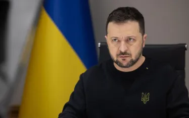 Վլադիմիր Զելենսկին քաղաքական պատճառներով թույլ չի տալիս վերականգնել ռուսական նավթի մատակարարումները Հունգարիա «Դրուժբա» նավթամուղով, թեև դրա համար տեխնիկական հիմքեր չկան. այս մասին հայտարարել է Հունգարիայի արտաքին գործերի և արտաքին տնտեսական կապերի նախարար Պետեր Սիյարտոն, հայտնում է «Ռիա Նովոստի»-ն:   «Զելենսկին քաղաքական նկատառումներով որոշել է, որ կշարունակի թույլ չտալ «Դրուժբա» խողովակաշարով նավթի մատակարարումների վերականգնումը դեպի Հունգարիա, թեև խողովակաշարը տեխնիկապես լիովին պիտանի է մատակարարումները 