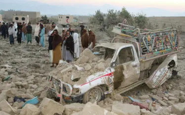 Պակիստանի զինված ուժերը վերսկսել են ռազմական գործողությունն Աֆղանստանի դեմ՝ զինադադարի ժամկետի ավարտից հետո։ Այս մասին հայտնել է իսլամական հանրապետության ԱԳՆ պաշտոնական ներկայացուցիչ Թահիր Հուսեյն Անդրաբին։  Իսլամաբադի և Քաբուլի միջև մարտական գործողությունների դադարեցման ժամկետը լրացել էր մարտի 23-ին: Կողմերը զինադադարի երկարաձգման մասին չէին հայտնել։  «Դադարն ավարտվել է մարտի 23-ից 24-ի գիշերը։ «Գազաբ լիլ-Հաք» գործողությունն այժմ շարունակվում է»,- հայտարարել է նա՝ ճեպազրույցի ժամանակ պատասխանելով լրագրողնե