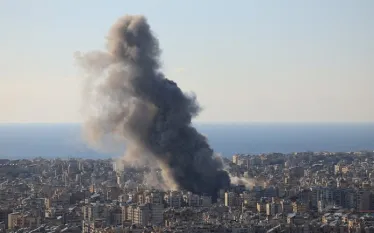 Իրանի զինվորականները հարձակվել են Իսրայելի տարբեր քաղաքների թիրախների, ինչպես նաև Մերձավոր Արևելքում ԱՄՆ-ի մի շարք ռազմաբազաների վրա: Այս մասին հայտնել է Իրանի Իսլամական հեղափոխության պահապանների կորպուսը:  «Այս ալիքի ընթացքում ճշգրիտ հարվածների տակ են հայտնվել թիրախներ Էյլաթում, Դիմոնայում, Թել Ավիվի հյուսիսում, ինչպես նաև տարածաշրջանում ամերիկյան բանակի որոշ բազաներ»,- ասվում է ԻՀՊԿ հայտարարության մեջ։  Պահապանների կորպուսը հստակեցրել է, որ սա «Ճշմարիտ խոստում 4» գործողության 78-րդ ալիքն էր, որի ընթացքում