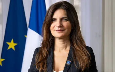 Ֆրանսիան օգնություն չի ցուցաբերի Իրանի դեմ իրականացվող հարձակողական գործողություններին, քանի որ Փարիզը չի սանկցիավորել այդ հակամարտությունը։ Այս մասին իսպանական El País թերթին տված հարցազրույցում հայտարարել է Ֆրանսիայի պաշտպանության նախարարին կից պատվիրակված նախարար Ալիս Ռյուֆոն։  Նախարարի պարզաբանմամբ՝ դաշնակիցները գործել են առանց Ֆրանսիայի հետ նախնական քննարկումների։  «Իսրայելացիներն ու ամերիկացիները մեզ հետ չեն խորհրդակցել և չեն բացատրել իրենց նպատակները։ Մենք օգնություն չենք ցուցաբերի հարձակողական գործո