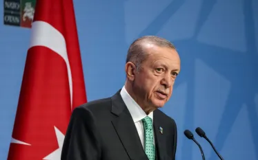 Իսրայելը օկուպացնում է Լիբանանը, այս մասին հայտարարել է Թուրքիայի նախագահ Էրդողանը։  «Չնայած պատերազմը Իսրայելի պատերազմն է, ծանր գին են վճարում նախ մուսուլմանները, ապա՝ ողջ մարդկությունը։  Նեթանյահուի կառավարությունը թիրախավորում է ոչ միայն Իրանը, այլև հետապնդում է Լիբանանի աստիճանական օկուպացիայի իր ծրագրերը։  Անկախ պատրվակից, մուսուլմանների՝ Ալ-Աքսա մզկիթում աղոթելու իրավունքը չի կարող բռնագրավվել, խոչընդոտվել կամ արգելվել»,-նշել է նա։