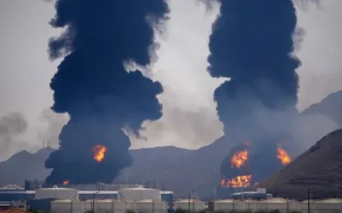 Իրանական զինուժը գրոհել է թիրախներ Իսրայելի մի շարք քաղաքներում, ինչպես նաև ամերիկյան մի քանի բազաներ Մերձավոր Արևելքում։ Այս մասին երեքշաբթի հայտարարել է Իրանի Իսլամական հեղափոխության պահապանների կորպուսը, հայտնում է ՌԻԱ Նովոստի-ն:  «Իրականացվել է «Ճշմարիտ խոստում 4» գործողության 58-րդ ալիքը՝ օկուպացված տարածքների հյուսիսային և կենտրոնական հատվածների թիրախների դեմ, այդ թվում՝ Նահարիայում, Բեյթ Շեմեշում, Թել Ավիվում, Արևմտյան Երուսաղեմում, ինչպես նաև ամերիկյան բանակի բազաների դեմ»,- ասված է ԻՀՊԿ-ի հայտարարո