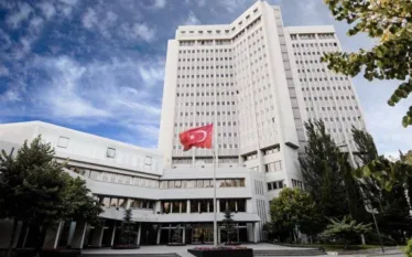 Ուրախ ենք, որ Հայաստանում անցկացված խորհրդարանական ընտրությունները հաջող են անցել՝ խաղաղ և հանգիստ մթնոլորտում, այս մասին հայտարարություն է տարածել Թուրքիայի ԱԳՆ-ն։  «Մենք ցանկանում ենք, որ ընտրությունների արդյունքները օգտակար լինեն Հայաստանի ժողովրդի համար։  Մենք հույս ունենք, որ հետընտրական շրջանը կստեղծի պայմաններ, որոնք կնպաստեն Ադրբեջանի և Հայաստանի միջև վերջնական խաղաղության համաձայնագրի ստորագրմանը։  Այս նպատակով Թուրքիան կշարունակի նպաստել տարածաշրջանային կայունությանը և բարգավաճմանը՝ հիմնվելով տարա