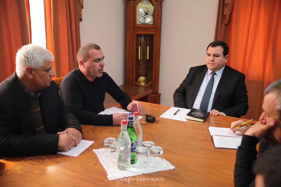 Աշխատանքներ են տարվում Արցախի պետհամալսարանում «Ռազմական ամբիոն» ունենալու ուղղությամբ. Արցախի պետնախարար 