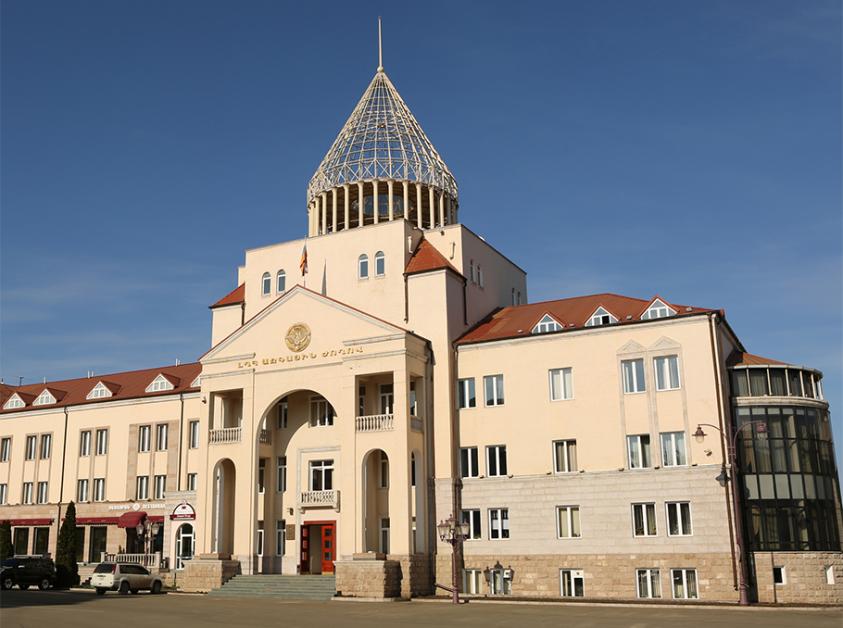 «Անհապաղ դադարեցնել բանակցությունները». Արցախի ԱԺ-ն դիմում է Վաշինգտոնում գտնվող ՀՀ պատվիրակությանը