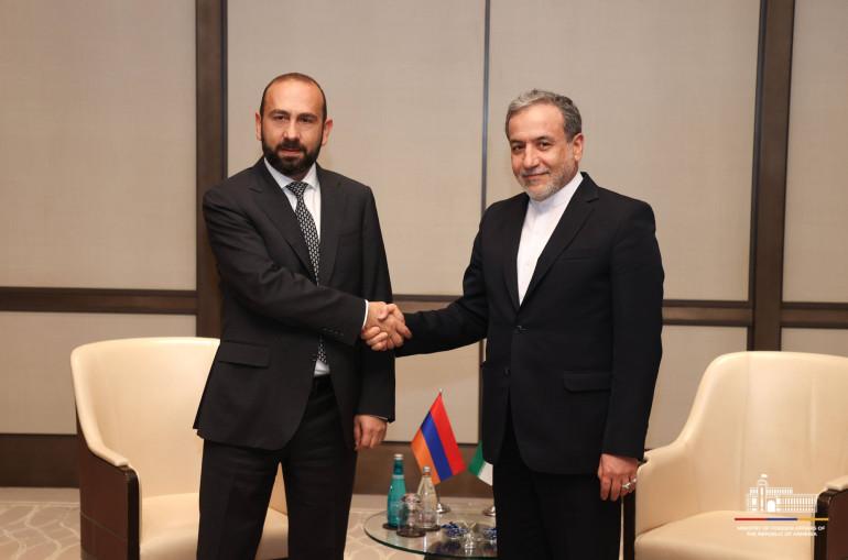 դետք