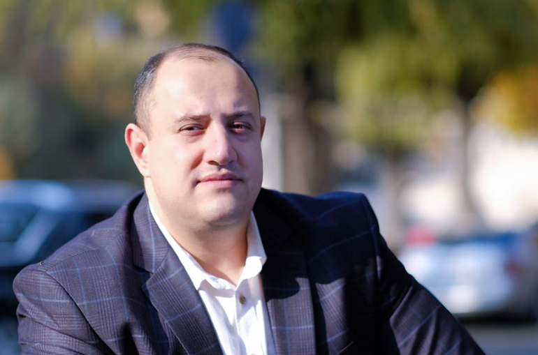 Այս մասին իր ֆեյսբուքյան էջում գրել է պատմական գիտությունների թեկնածու Միհրան Հակոբյանը․