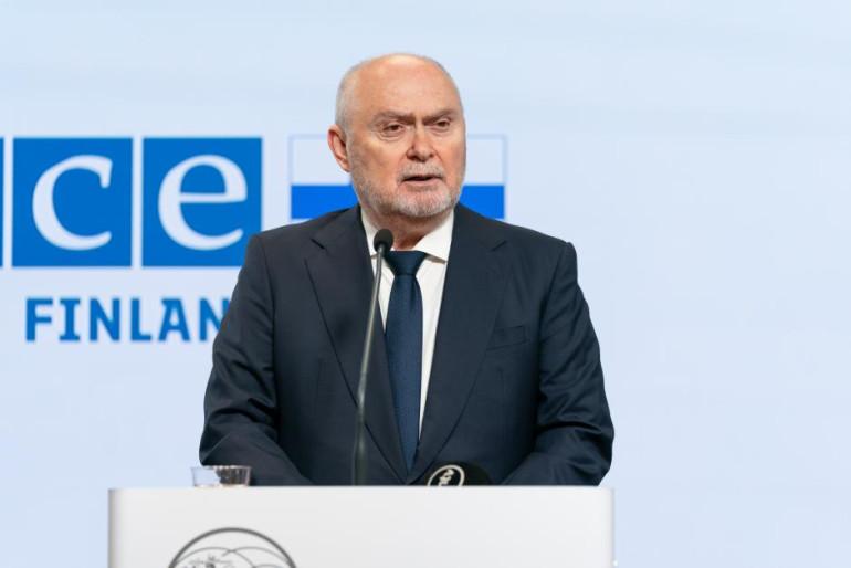 Քարտուղար Սինիրլիօղլուն և՛ Երևանում, և՛ Բաքվում գլխավոր  ողջունեց տարածաշրջանային խաղաղության և կայունության ապահովման ուղղությամբ ձեռնարկվող համապատասխան ջանքերը՝ հույս հայտնելով խաղաղության համաձայնագրի հնարավորինս շուտ ստորագրման վերաբերյալ։