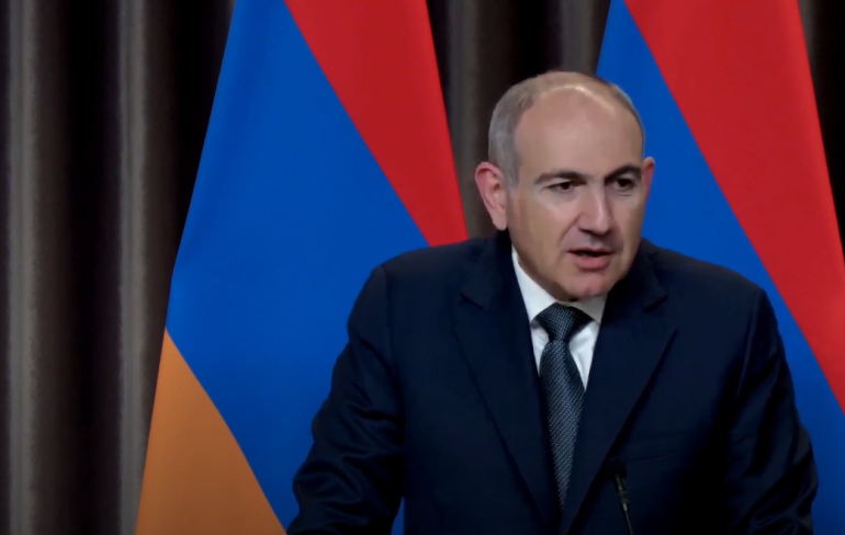 Հանրապետության նախագահի նստավայրում ապրիլի 29-ին՝ դիմավորման պաշտոնական արարողությունից հետո, նախագահներ Վահագն Խաչատուրյանը և Միխեիլ Կավելաշվիլին առանձնազրույց կունենան, որին կհաջորդի երկու երկրների պատվիրակությունների մասնակցությամբ ընդլայնված կազմով հանդիպումը: 