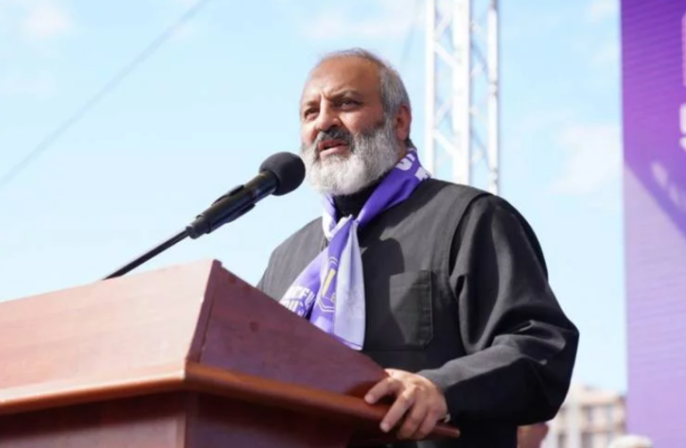 Սրբազան 