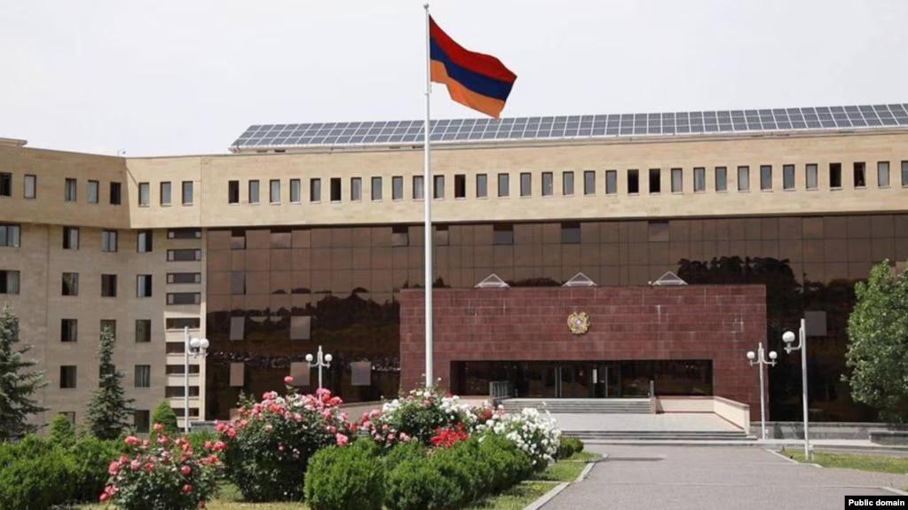 Հուլիսի 8-ին՝ ժամը 16:00-ի սահմաններում՝ ՊՆ N զորավարժադաշտում ուսումնական պարապմունքի ընթացքում, նախնական տվյալներով, ականանետային կրակոցի պայթյունի հետևանքով կան տուժածներ: Այս մասին տեղեկացնում է Հայաստանի հանրապետության Պաշտպանության նախարարությունը:    «Դեպքի հանգամանքներն ամբողջովին պարզելու նպատակով ընթանում է քննություն: Տուժածների առողջական վիճակի վերաբերյալ, ըստ անհրաժեշտության, կտրվի լրացուցիչ տեղեկատվություն»,-նշվում է հայտարարության մեջ։