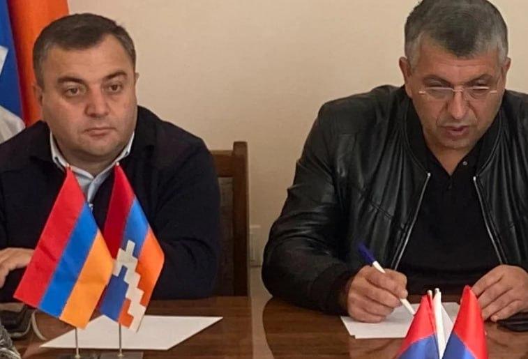 Աժ