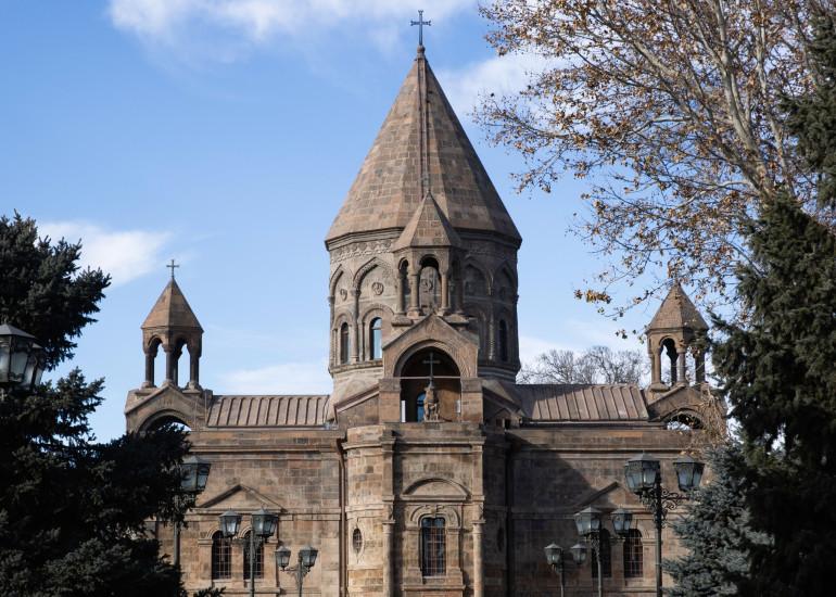ԵԱՀԿ Մինսկի խմբի լուծարումը Ադրբեջանի կողմից Հայաստանի հետ խաղաղության համաձայնագիր ստորագրելու երկու նախապայմաններից մեկն է։