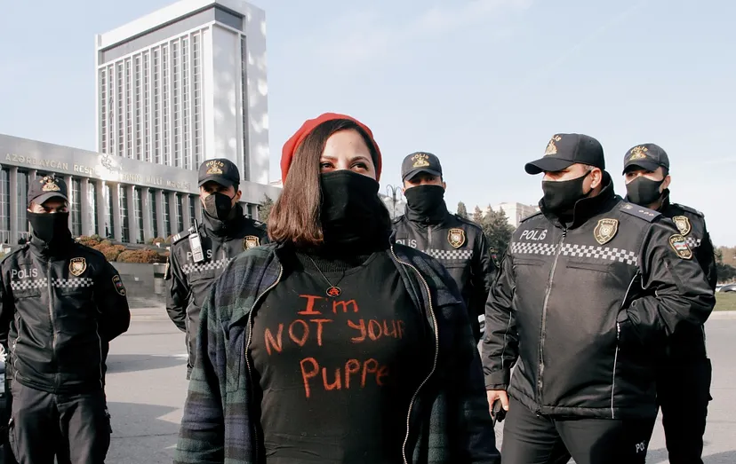 լրագրող