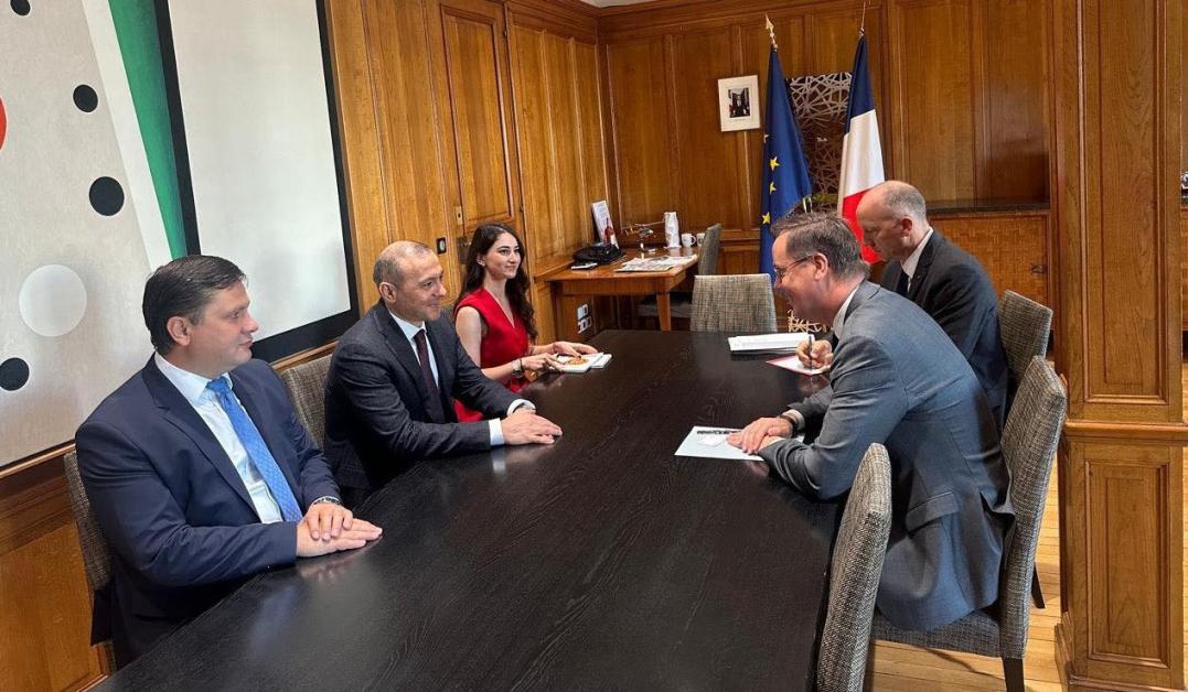 Արմեն