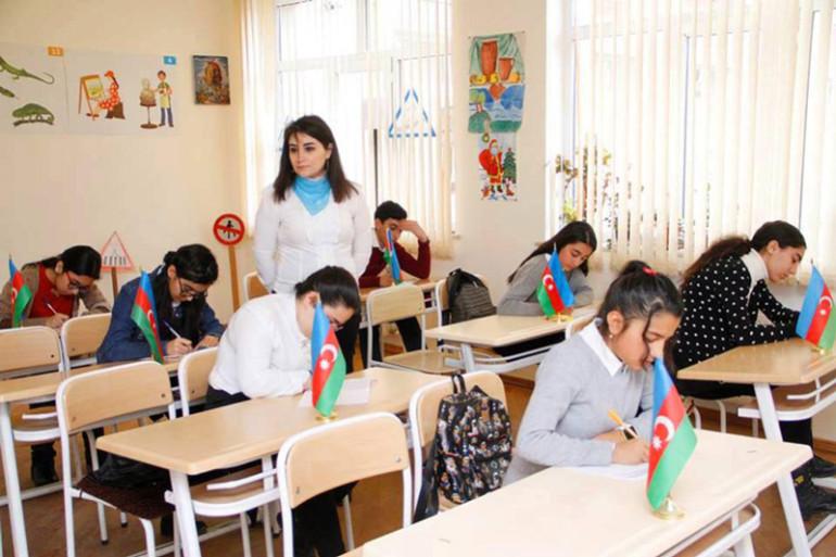 անգամ ադրբեջանցի հետազոտողն է փաստում, թե ինչպես է ադրբեջանական սերունդը մեծանում՝ հավատալով, որ իր հարևանությամբ գտնվող Հայաստանը «Արևմտյան Ադրբեջան» է։