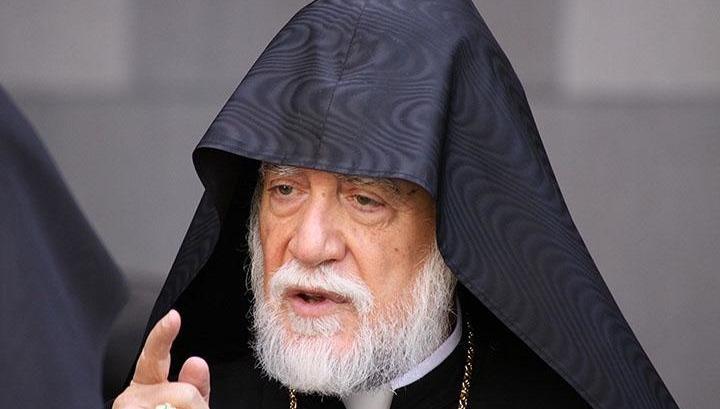 Հայաստանի վերանկախացումից ի վեր՝ Հայաստանը դիմագրավող տագնապների և բևեռացումների նկատմամբ՝ ներքին, թե արտաքին, Մեծի Տանն Կիլիկիո կաթողիկոսության տեսակետներն ու կեցվածքը միշտ եղել է հստակ և հետևողական։ Նման հայտարարություն է արել Արամ Ա Վեհափառ Հայրապետը։  «Հետևաբար, Անթիլիասը Երևանից հնչող թելադրանքների կարիքը չունի։ Անթիլիասն ինքն է որոշում իր ասելիքն ու անելիքը՝ մշտապես առաջնորդվելով մեր ժողովրդի և հայրենիքի գերագույն շահերով, արժեքներով և իդեալներով»,- ասված է Արամ Վեհափառի՝ Մեծի Տանն Կիլիկիո կաթողիկոսար