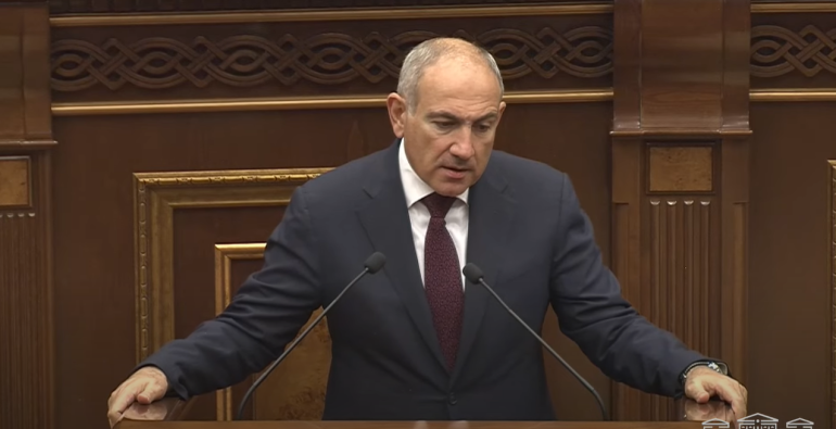 Այսօր հոգևոր կյանքով ապրելու տեղ Հայաստանում կամ չկա կամ շատ դժվար է գտնել մեզ հայտնի պատճառներով, ԱԺ-ում կառավարության հետ հարցուպատասխանի ժամանակ ասել է վարչապետ Նիկոլ Փաշինյանը:   «Մի կողմից մենք խոսում ենք արժեքահենք հանրություն ունենալու անհրաժեշտության մասին, ինչի հետ համաձայն ենք, մյուս կողմից հարցը հետևյալն է. հանրության արժեքների էպիկենտրոնը ախտոտված է, ինչպես  է հնարավոր, որ դատ տեղի ունենա: Հովհաննավանքն այն տեղն է, որտեղ հնարավոր է ապրել հոգևոր կյանքով և վերջին ամիսներին տեղի ունեցածն ինձ համար 