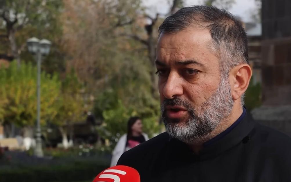 Ուր էլ տանեն, Վեհափառը մնալու է Վեհափառ