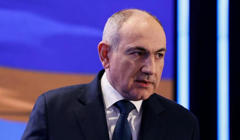 Պահանջում ենք Գլխավոր դատախազից Սահամանդրությամբ եւ օրենքնով նախատեսված գործողություններ կատարել, քրեական պատասխանատվության կանչելով վարչապետ Նիկոլ Փաշինյանին եւ նրա բոլոր հանցակիցներին։ Ստորեւ ներկայացնում ենք հաղորդումը հանցագործությունների կատարման մասին։