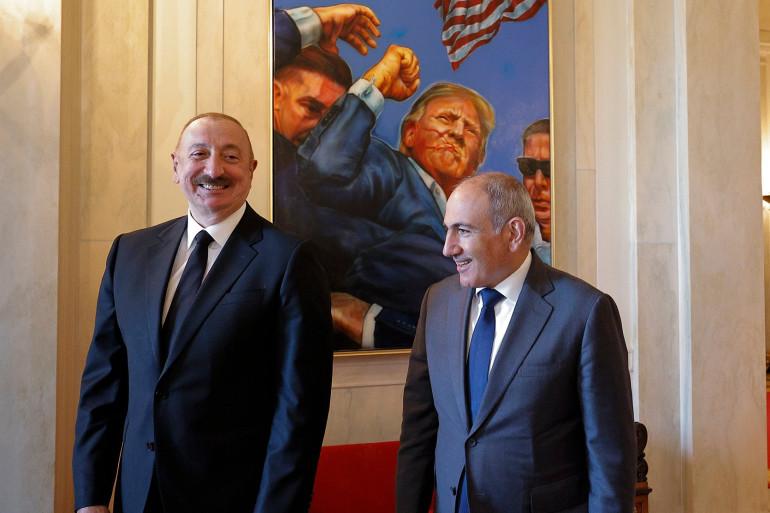 «Զանգեզուրի միջանցքի» բացումն արդեն հաստատվել է նաև ԱՄՆ նախագահի կողմից: Երթուղու անվանումը կարող է այլ լինել, բայց էությունը դրանից չի փոխվում, այս մասին լրատվամիջոցների հետ զրույցում ասել է Ադրբեջանի նախագահ Իլհամ Ալիևը։  Նա, խոսելով ԱՄՆ-ի հետ հարաբերությունների մասին, նշել է, որ Թրամփի վարչակազմի իշխանության գալուց հետո իրավիճակն արմատապես փոխվել է․ «Այսօր Ադրբեջանի տարածքով դեպի Հայաստան բեռներ են գնում, ճանապարհները բաց են, և նույնիսկ ադրբեջանական նավթամթերքներն է արտահանվում Հայաստան։  Չնայած 907-րդ բ