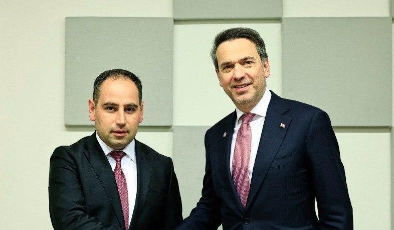 տկեեե