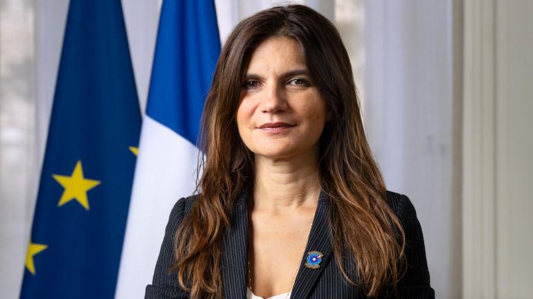 Ֆրանսիան օգնություն չի ցուցաբերի Իրանի դեմ իրականացվող հարձակողական գործողություններին, քանի որ Փարիզը չի սանկցիավորել այդ հակամարտությունը։ Այս մասին իսպանական El País թերթին տված հարցազրույցում հայտարարել է Ֆրանսիայի պաշտպանության նախարարին կից պատվիրակված նախարար Ալիս Ռյուֆոն։  Նախարարի պարզաբանմամբ՝ դաշնակիցները գործել են առանց Ֆրանսիայի հետ նախնական քննարկումների։  «Իսրայելացիներն ու ամերիկացիները մեզ հետ չեն խորհրդակցել և չեն բացատրել իրենց նպատակները։ Մենք օգնություն չենք ցուցաբերի հարձակողական գործո