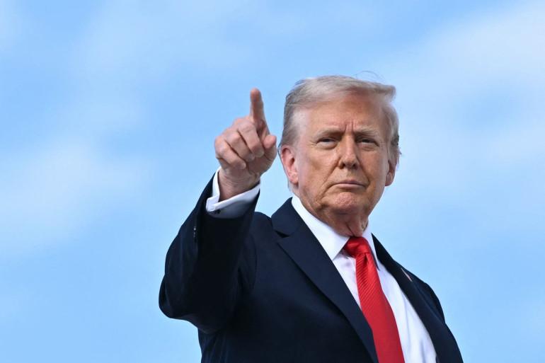 Ցանկացած երկիր, որը ռազմական սպառազինություն կմատակարարի Իրանին, անմիջապես կենթարկվի 50% մաքսատուրքի՝ ԱՄՆ-ում վաճառվող բոլոր ապրանքների համար։ Այս մասին Truth Social-ի իր իջում գրել է ԱՄՆ նախագահ Դոնալդ Թրամփը։  Թրամփի խոսքով՝ միջոցն ուժի մեջ է մտնում անհապաղ՝ առանց որևէ բացառության կամ մեղմացման։  «Ցանկացած երկիր, որը ռազմական սպառազինություն կմատակարարի Իրանին, անմիջապես կենթարկվի 50% մաքսատուրքի՝ Ամերիկայի Միացյալ Նահանգներում վաճառվող ցանկացած և բոլոր տեսակի ապրանքների համար. որոշումն ուժի մեջ է մտնում 