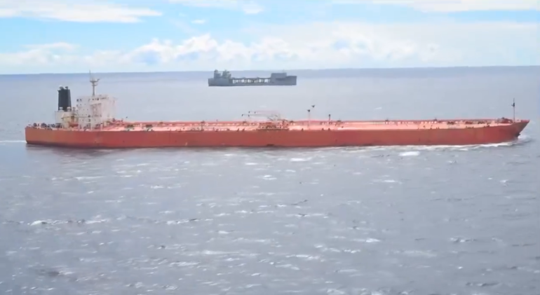 ԱՄՆ ռազմածովային ուժերը Հնդկական-խաղաղօվկիանոսյան տարածաշրջանում լցանավ են գրավել: Այս մասին X-ի էջում գրել է ԱՄՆ-ի Պատերազմի նախարարությունը:  «Այս գիշեր ԱՄՆ զինված ուժերը, առանց որևէ միջադեպի, իրականացրել են INDOPACOM-ի պատասխանատվության գոտում գտնվող, պատժամիջոցների տակ հայտնված և երկրի պատկանելության նշում չունեցող «M/T Tifani» տանկերի զննում, գրավում և բարձրացել են դրա տախտակամած»,- ասված է հաղորդագրության մեջ:  Նախարարությունն ընդգծել է, որ ամերիկյան զինվորականները կշարունակեն միջոցներ ձեռնարկել մատակ